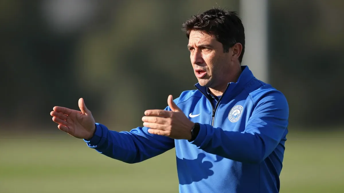 Huddersfield Town head coach Martin Drury explains his process-driven approach, while chairman Kevin Nagle reopens his...